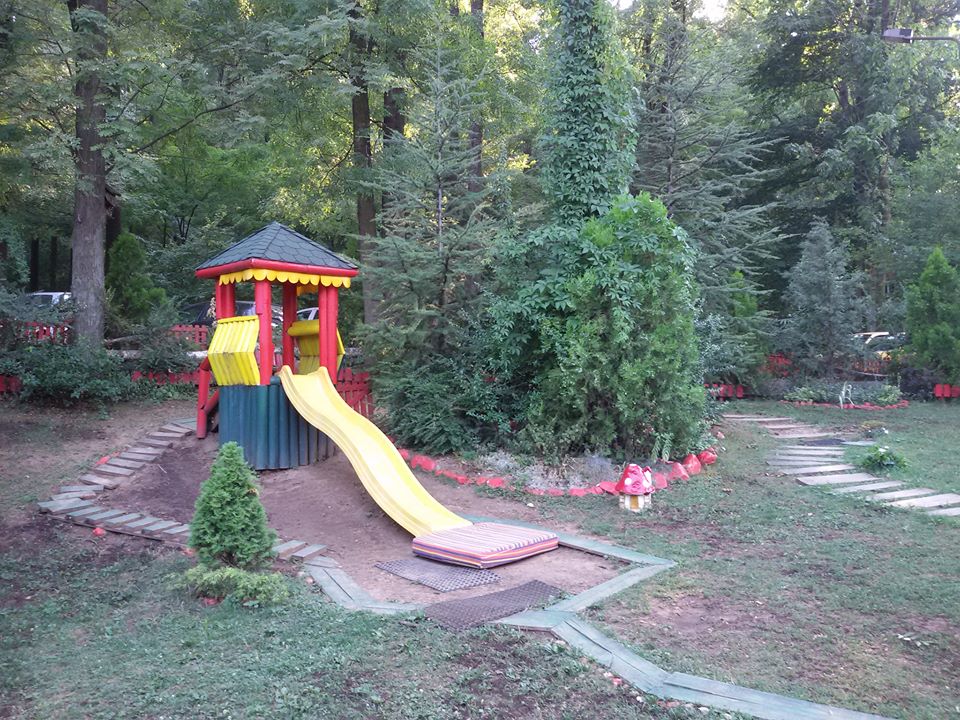 11896248_466453826860180_222444357618002476_n